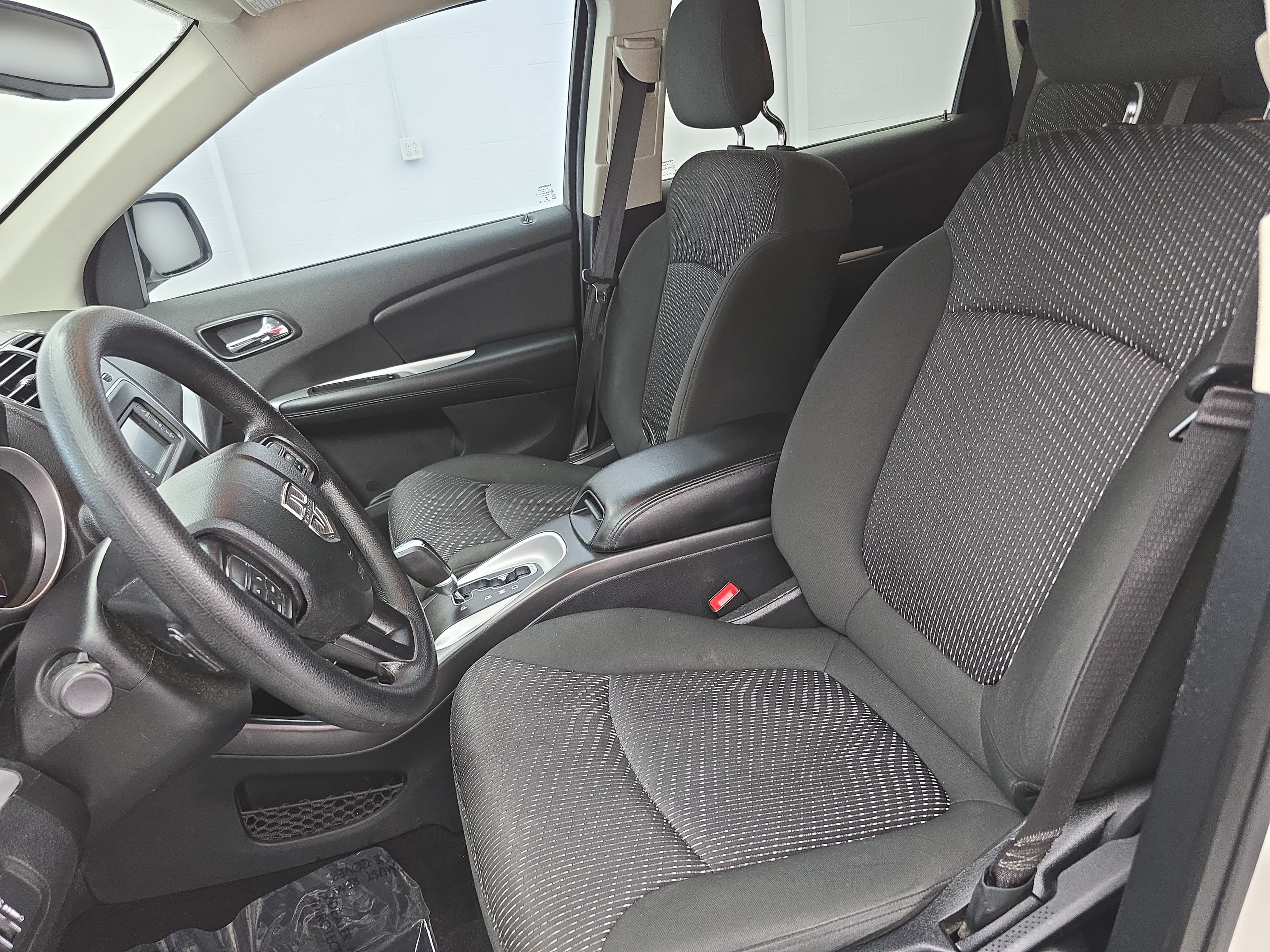 Used 2020 Dodge Journey SE FWD image 15