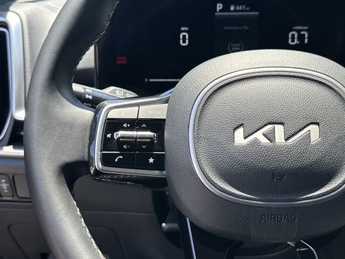 Used 2025 Kia Sorento S w/ Panoramic Sunroof Package FWD image 29