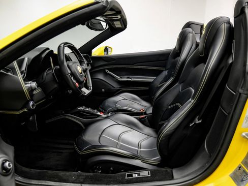 Used 2017 Ferrari 488 Spider image 51