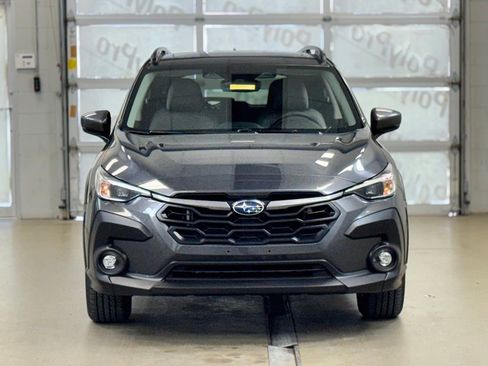Used 2024 Subaru Crosstrek 2.0i Premium AWD/4WD image 2