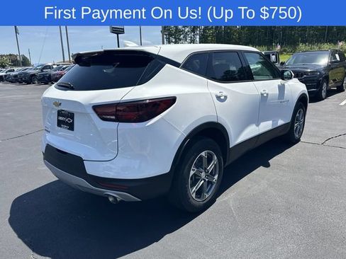 Used 2024 Chevrolet Blazer LT FWD image 8