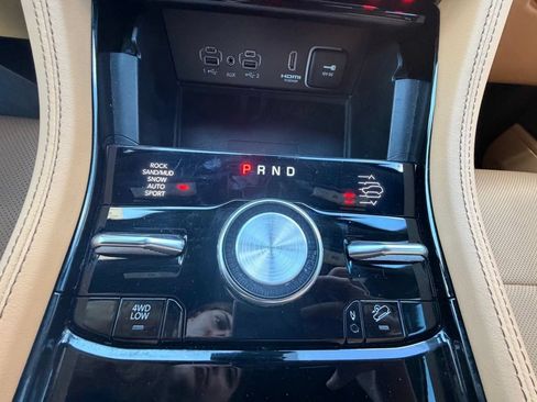 Used 2022 Jeep Grand Cherokee Summit AWD/4WD image 30