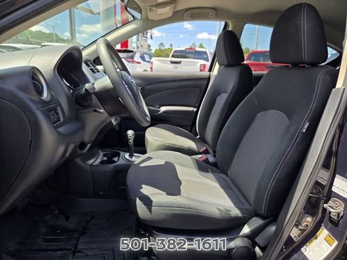 Used 2015 Nissan Versa FWD image 8
