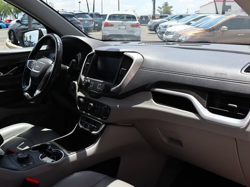 Used 2022 GMC Terrain SLT AWD/4WD image 36