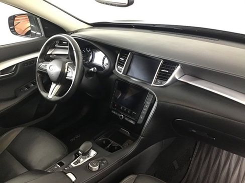 Used 2021 INFINITI QX50 Essential w/ Convenience Package image 21