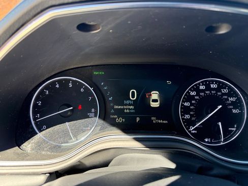 Used 2019 Toyota Avalon XSE image 23