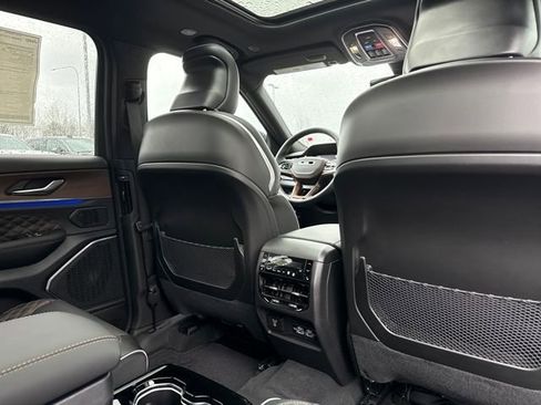 New 2025 Jeep Grand Cherokee L Summit w/ Obsidian Package AWD/4WD image 24
