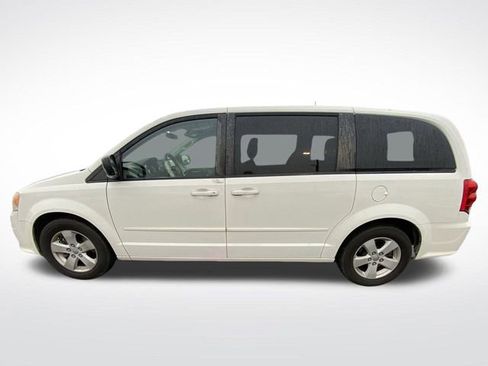 Used 2013 Dodge Grand Caravan SE image 4