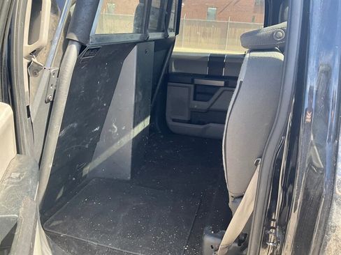 Used 2018 Ford F150 XLT AWD/4WD image 17