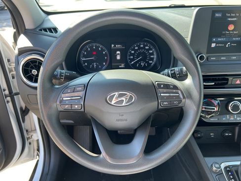 Used 2023 Hyundai Kona SEL image 12