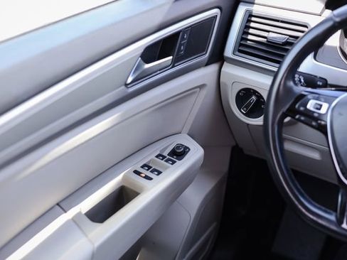 Used 2019 Volkswagen Atlas SE FWD image 23