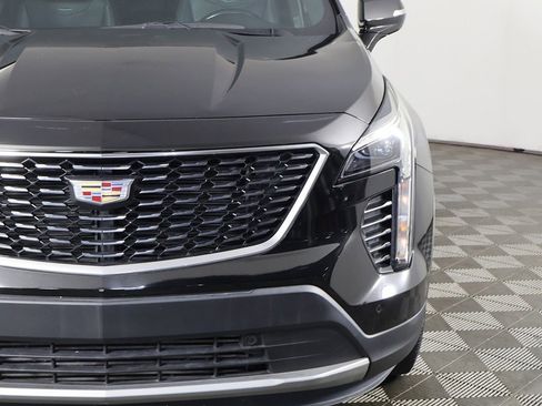 Used 2022 Cadillac XT4 Premium Luxury w/ Safety Alert Package image 12