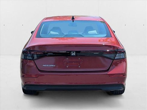 New 2025 Honda Accord SE image 8