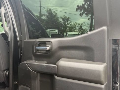 Used 2021 Chevrolet Silverado 1500 LT w/ Bed Protection Package AWD/4WD image 18