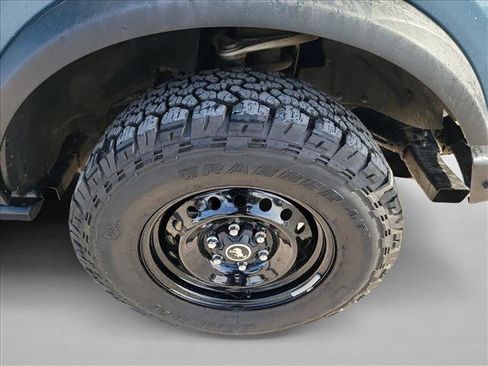 Used 2022 Ford Bronco Black Diamond image 10