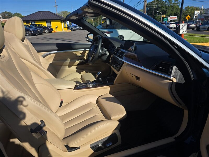 Used 2016 BMW 428i xDrive Convertible AWD/4WD image 13