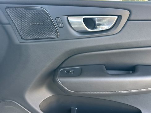 Certified 2023 Volvo XC60 T8 Plus AWD/4WD image 20