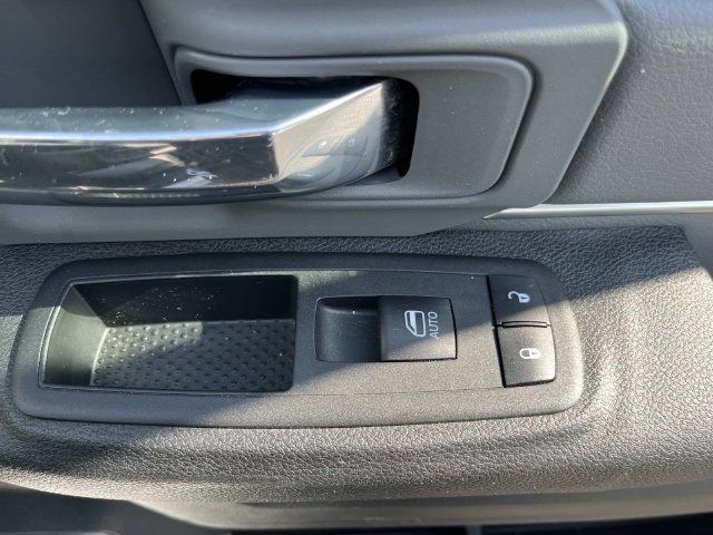 Used 2023 RAM 1500 Classic SLT w/ Electronics Group AWD/4WD image 19