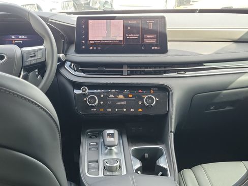 Certified 2026 INFINITI QX60 Pure image 9