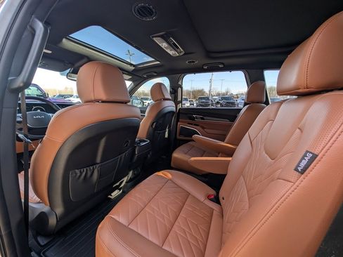 Used 2024 Kia Telluride SX X-Line image 16
