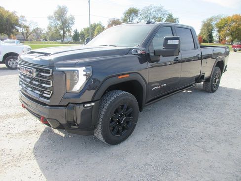 New 2026 GMC Sierra 3500 AT4 w/ AT4 Premium Plus Package image 11