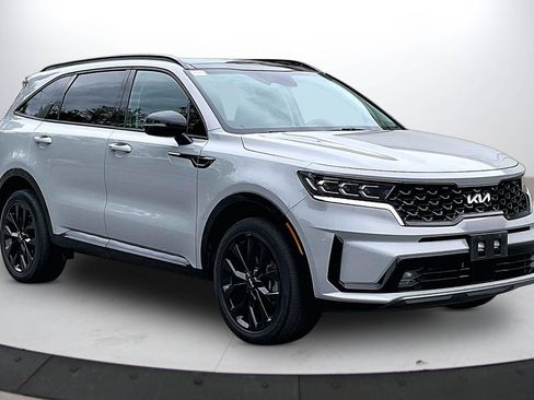 Used 2023 Kia Sorento SX AWD/4WD image 2