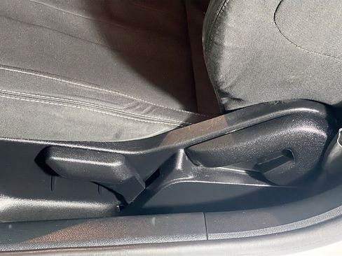 Used 2021 Ford Mustang Coupe image 16