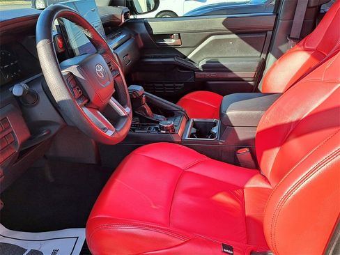 Used 2024 Toyota Tacoma TRD Sport image 12