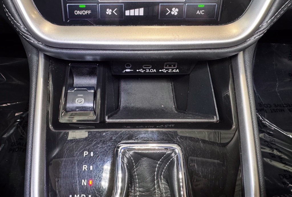 Used 2024 Subaru Outback Premium AWD/4WD image 35