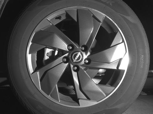 Used 2025 Nissan Rogue SV AWD/4WD image 12