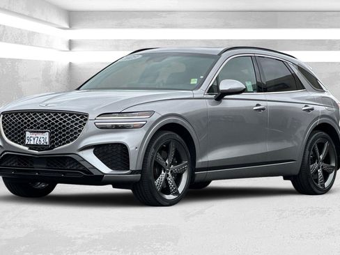 Used 2023 Genesis GV70 2.5T w/ Sport Prestige Package image 8