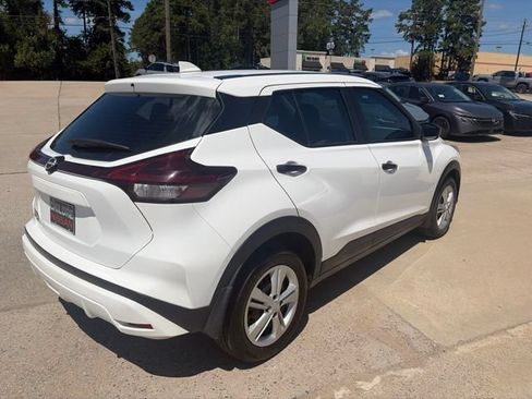 Used 2025 Nissan Kicks Play S FWD image 6