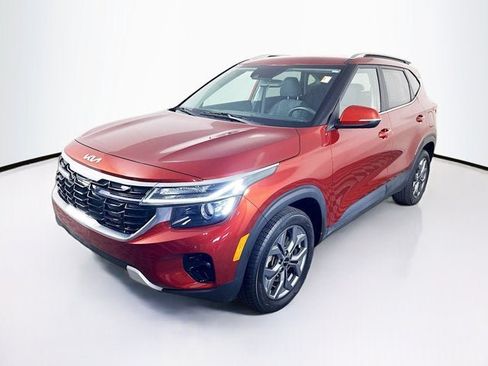 Certified 2024 Kia Seltos S AWD/4WD image 1