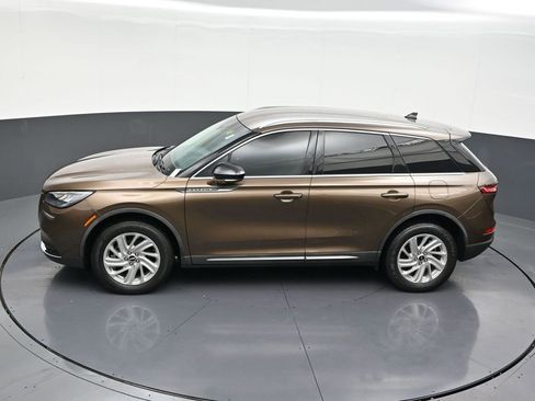 Used 2022 Lincoln Corsair FWD image 17