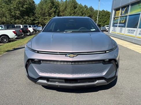 New 2026 Chevrolet Equinox EV LT w/ Convenience Package II image 2