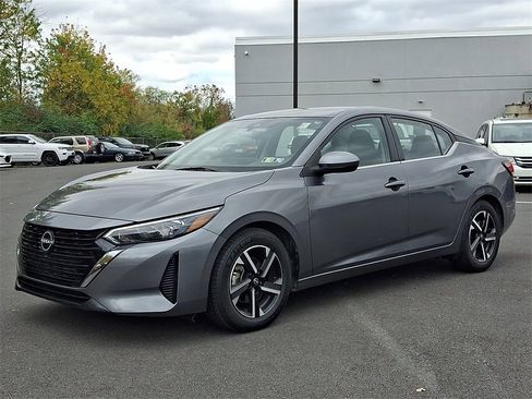 Used 2024 Nissan Sentra SV image 3