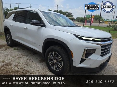 Used 2024 Chevrolet Traverse LT w/ Enhanced Driving Package image 3