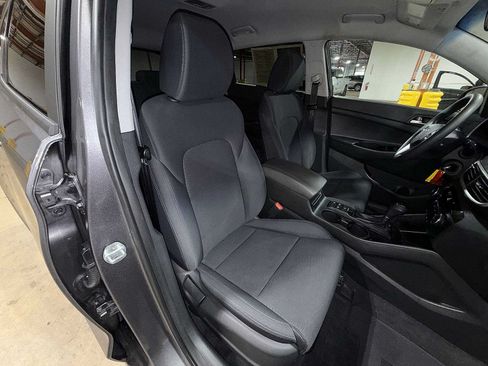 Used 2020 Hyundai Tucson SE AWD/4WD image 16