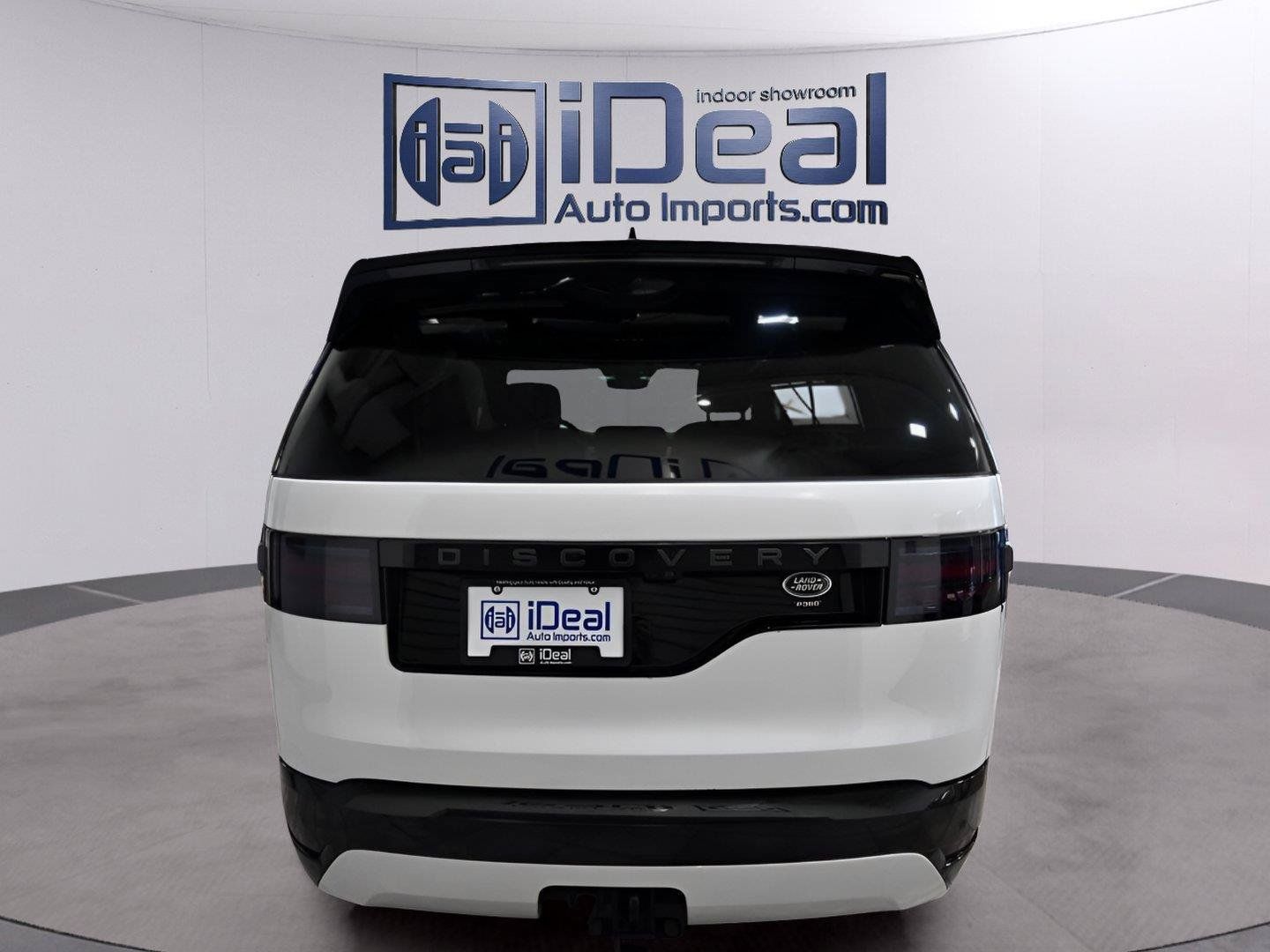 Used 2022 Land Rover Discovery HSE R-Dynamic AWD/4WD image 4