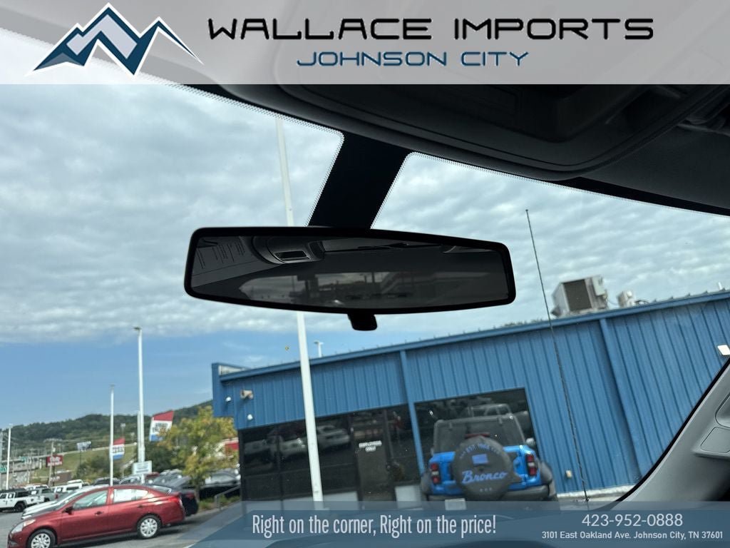 Used 2015 Chevrolet Silverado 3500 W/T AWD/4WD image 7