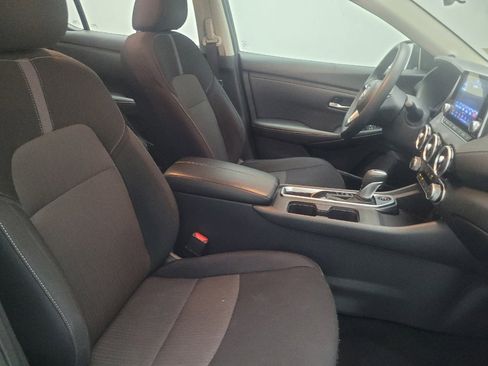 Used 2025 Nissan Sentra SV FWD image 21