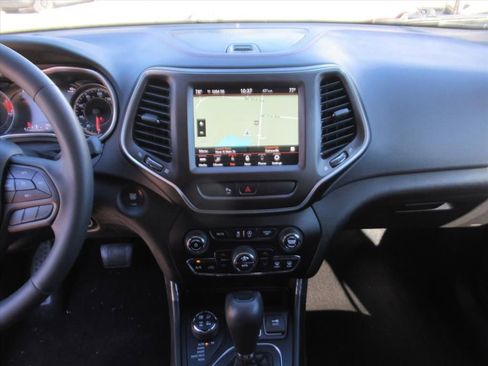 Used 2020 Jeep Cherokee Trailhawk w/ Trailer Tow Group image 21