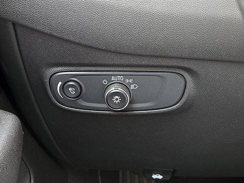 Used 2024 Chevrolet Equinox LS w/ LS Convenience Package AWD/4WD image 25