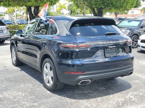 Used 2019 Porsche Cayenne AWD/4WD image 3