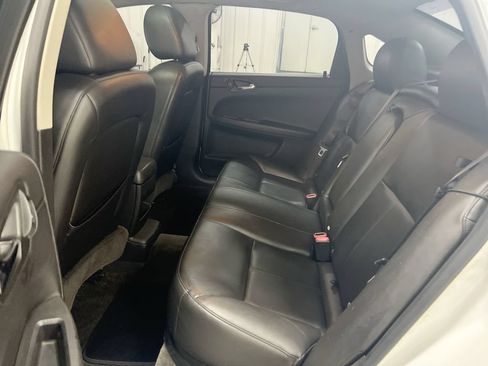 Used 2012 Chevrolet Impala LTZ FWD image 22