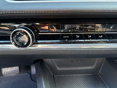 Used 2025 Chevrolet Equinox LT image 18