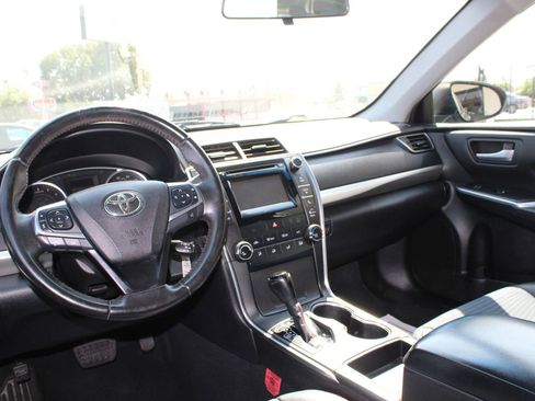 Used 2015 Toyota Camry SE FWD image 24