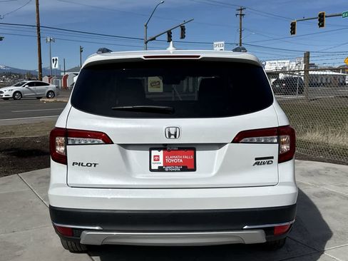 Used 2022 Honda Pilot Touring image 4