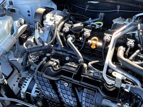 Used 2024 Nissan Altima 2.5 SR image 32