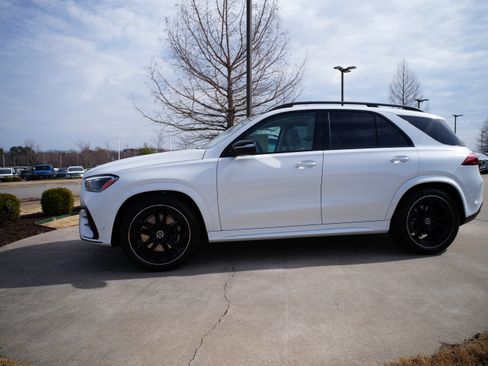 New 2026 Mercedes-Benz GLE 450 4MATIC image 3